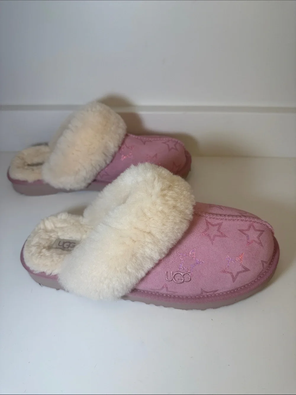UGG Pink Star Shearling Cuff Slippers - Big Kids Size 6